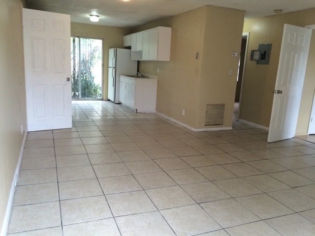 Photo - 1104 NW 8th Ave Unidad 1