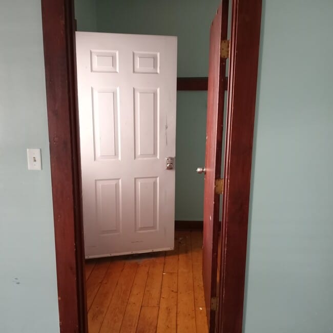 Photo - 25 Newcomb Pl Unit # 1