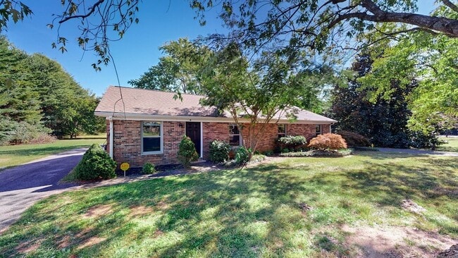 Photo - 8614 Burleson Ln Unit 8616