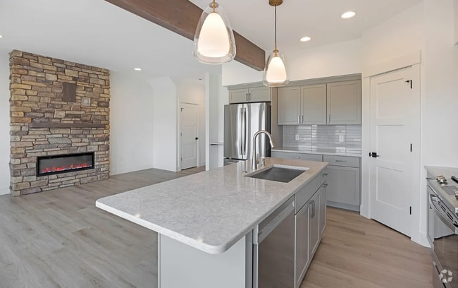 Building Photo - 2703 Riata Rd Rental