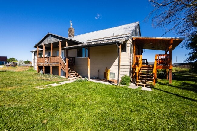 Photo - 211 N 3900 E