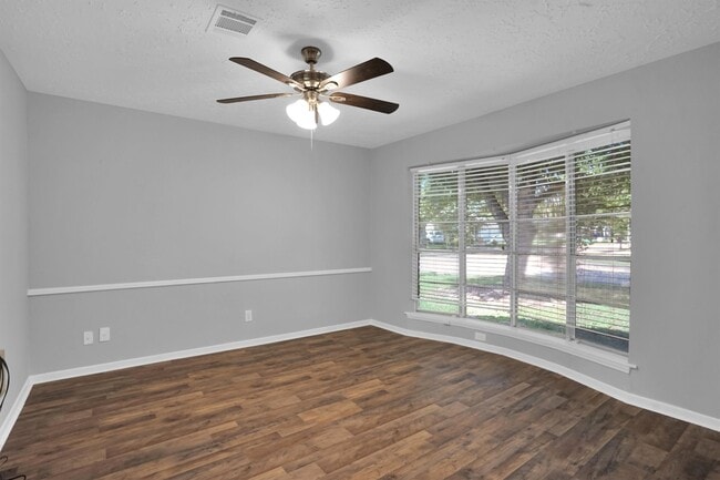 Building Photo - 9611 Huntington Hill Dr