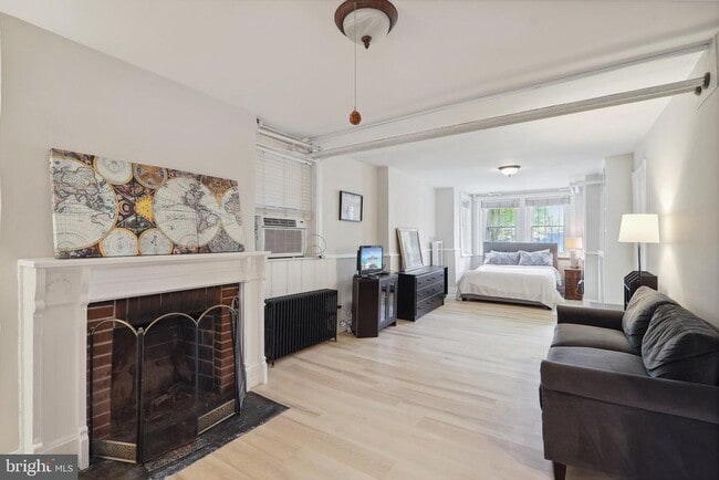 Photo - 409 South Carolina Ave SE