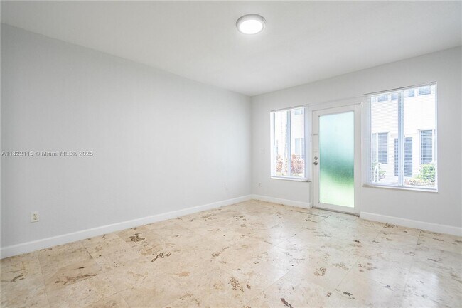 Photo - 2180 Bay Dr Unit 4A