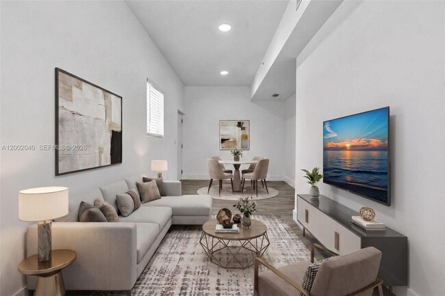 Building Photo - 584 NW 35th St Unit 2