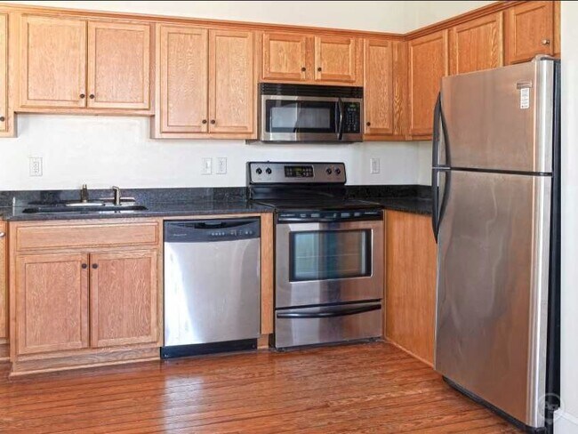 Photo - Green Street Apartments