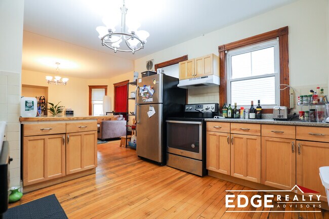 Photo - 297 Faneuil St