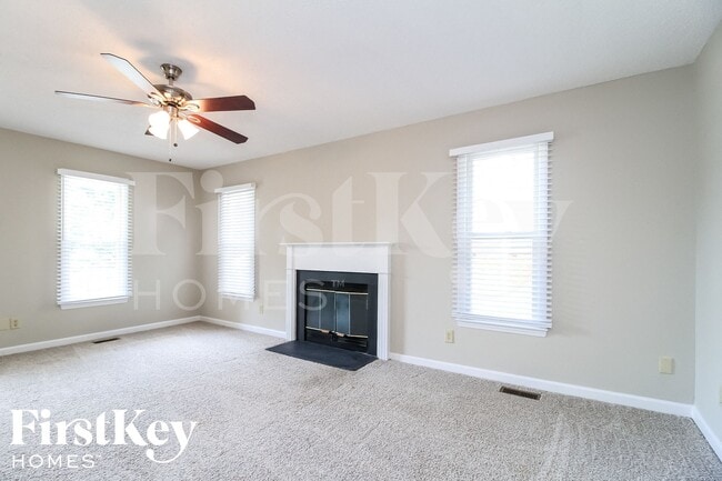 Photo - 18 Planters Wood Trail