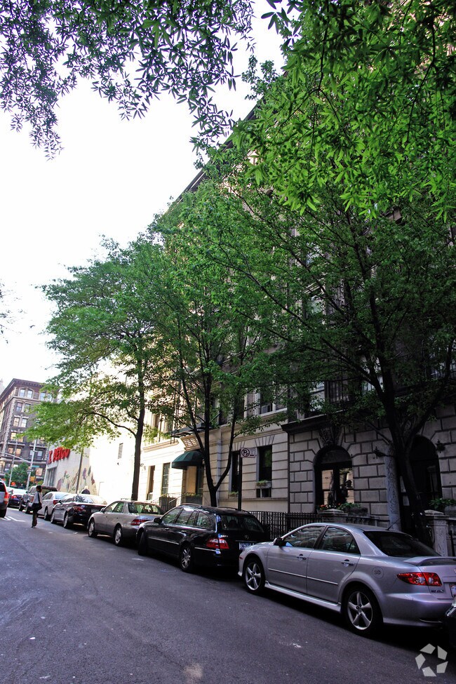 Photo - 288-290 W 92nd St