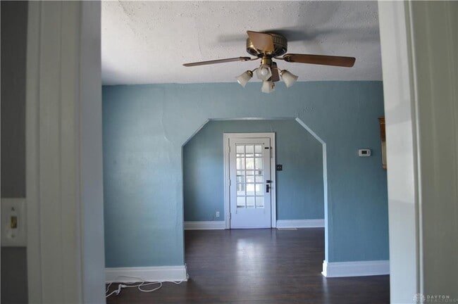 Photo - 2752 Springmont Ave