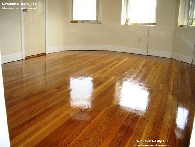 Photo - 394 Riverway Apartment Unit 7