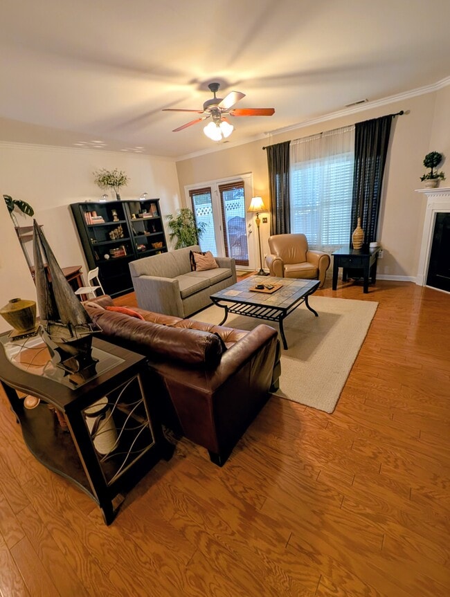 Building Photo - 711 Keystone Park Dr