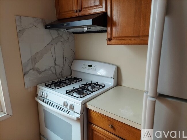 2117 W 11th St Unit 2st floor