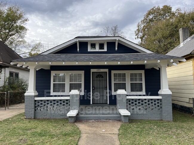 Photo - 1393 McMillan St House