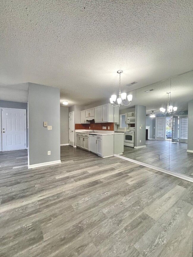 Photo - 7137 W Friendly Ave