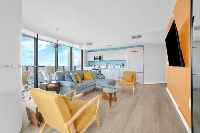 Photo - 55 SW 9th St Unit 3306