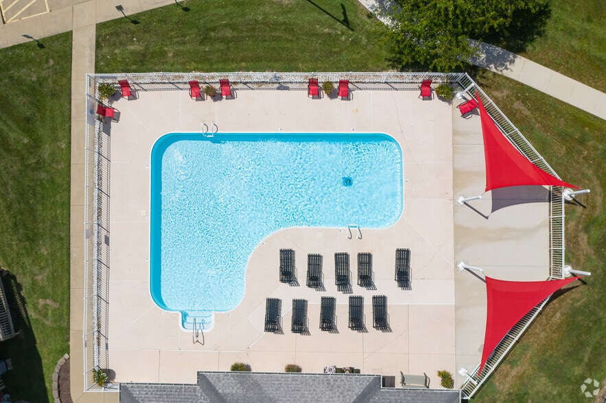 AERIAL VIEW- CHERRY HILLS POOL