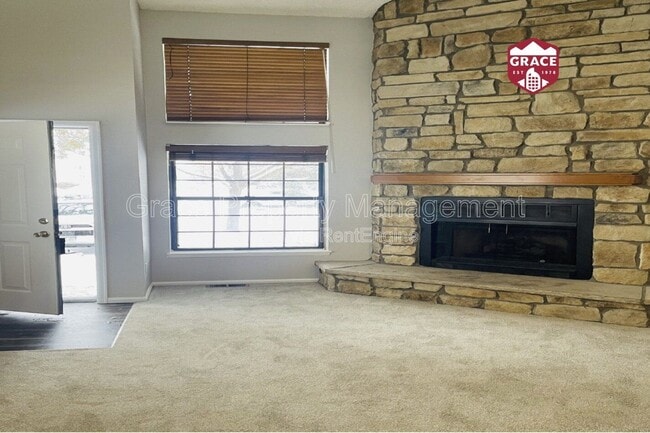 Photo - 453 S Kittredge St