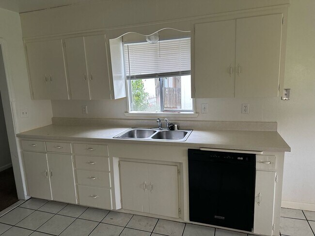 Photo - 4436 W Judy Ave Unidad A