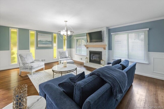 Photo - 107 Tennyson Dr