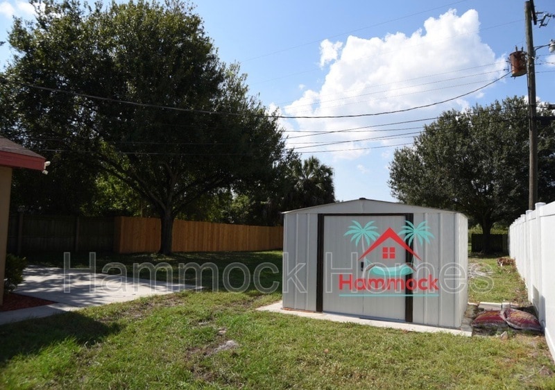 Photo - 5505 S Lois Ave