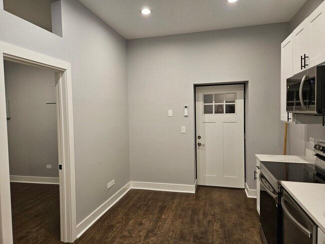 Photo - 831 S Western Ave Unit 1C