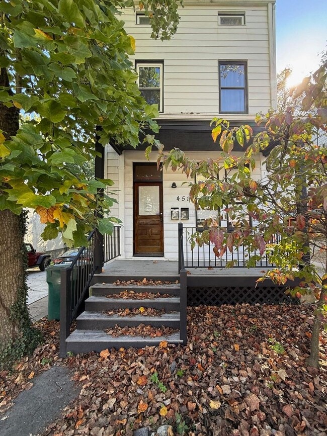 Photo - 451 Warner St Unit 2