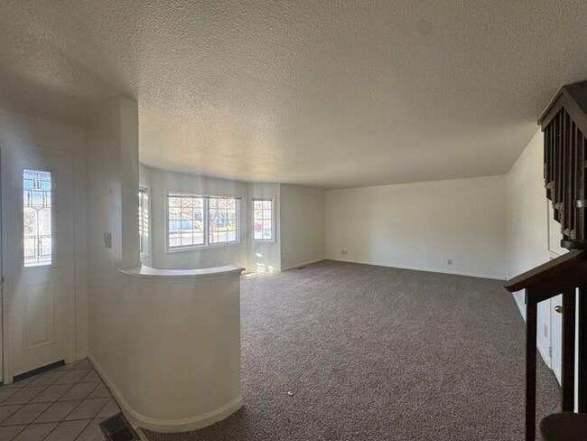 Photo - Spacious 5 Bedroom Home in NW Reno with 2 Primary Suites