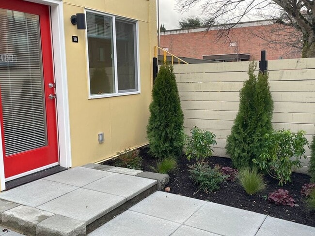 Photo - Paula Marie Apartments