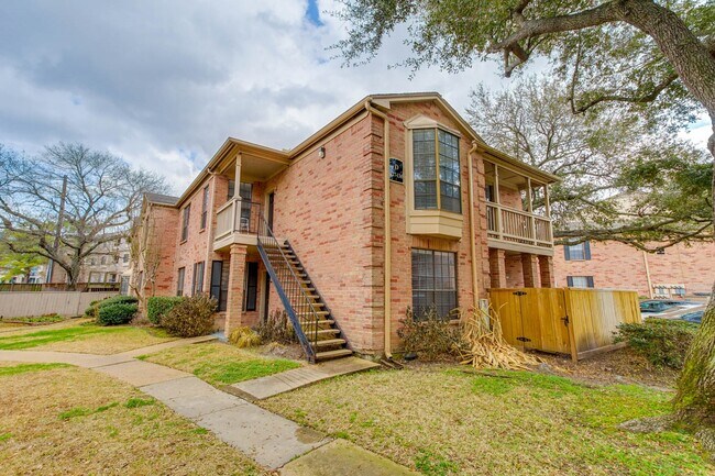 Photo - 2255 Braeswood Park Dr Condo Unit 127