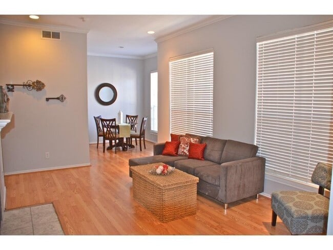 Photo - 3311 Blackburn St Unit 220