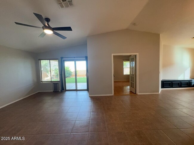 Photo - 4651 Big Bend St