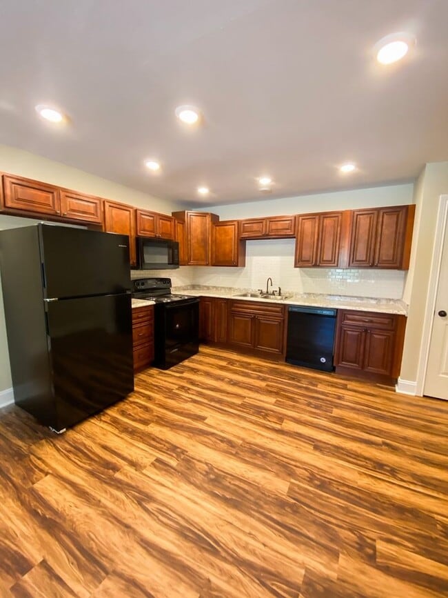 Photo - 102 Meadow Ln Unit 102 Meadow  C