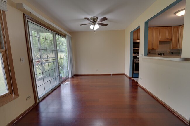 Photo - 1866 Fox Run Dr