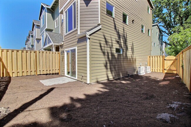 Photo - 16606 Southwest Barsotti Street