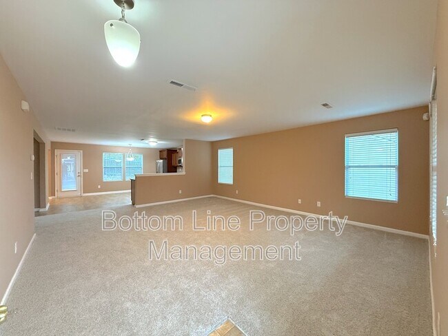 Photo - 1521 Van Ness Ln
