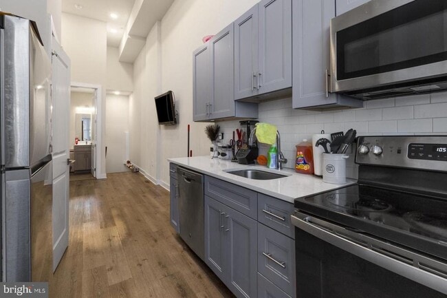 Photo - 19 S 44th St Unit 1