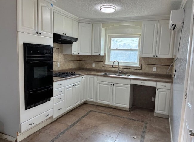 Photo - 1632 Parkdale Dr