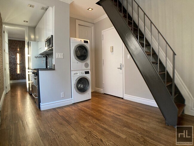 No fee/ Private roof deck - No fee/ Private roof deck Apartment Unit 6