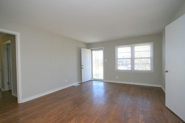 Photo - 3306 Bartee Ln NW