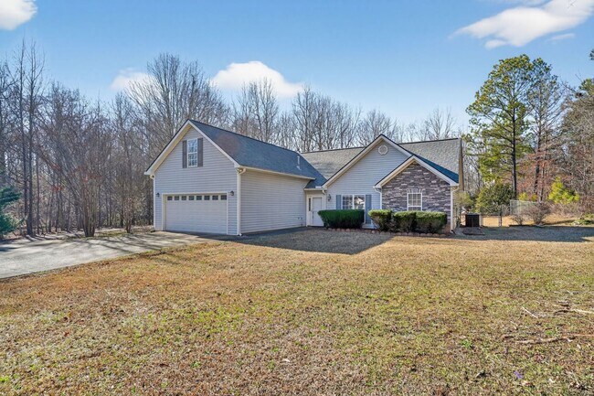 Building Photo - 345 Freeman Dr