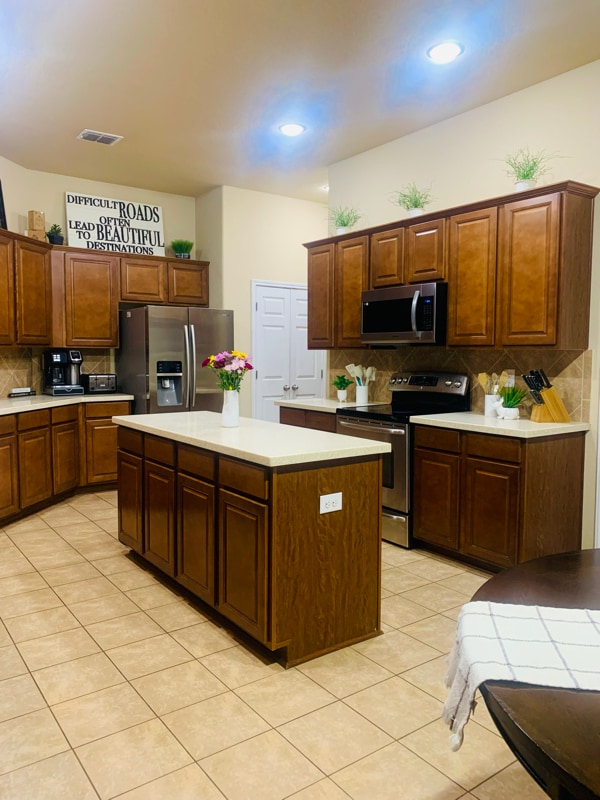 Photo - 8411 White Mulberry