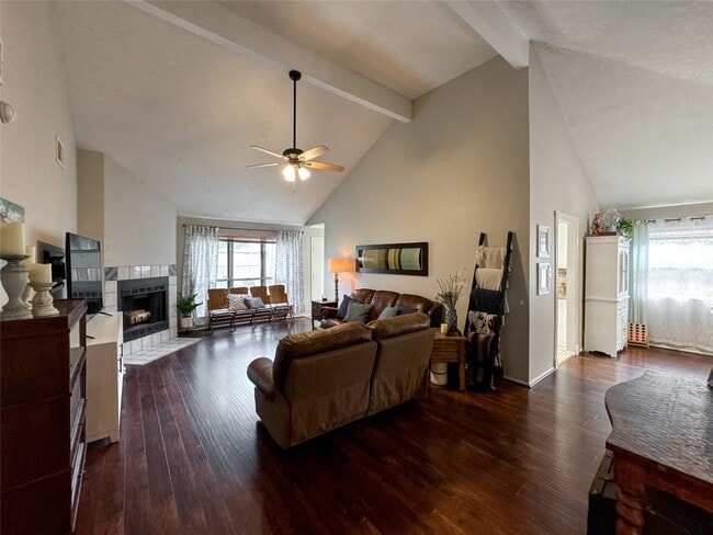 Photo - 2909 Laurelridge Dr