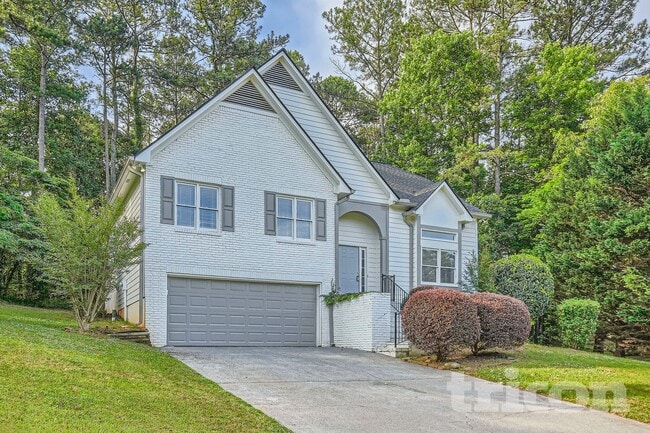 Photo - 985 Brookmont Dr S W