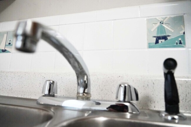 Photo - 3025 Clifton Ave Unit 3025-09