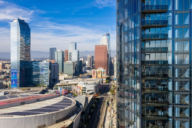 Circa LA apartments — community photo