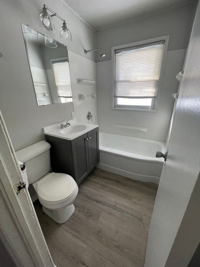 Photo - 2022 Rhode Island Ct.