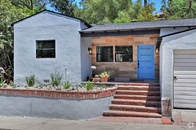 Building Photo - 11657 Sunshine Terrace Rental