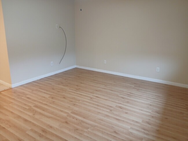 Photo - 1009 Briarwood Rd