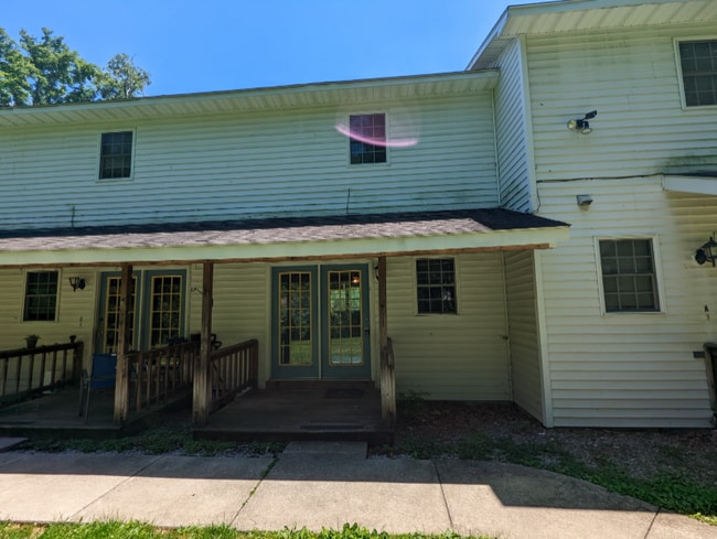 Building Photo - 1008 8th Ave